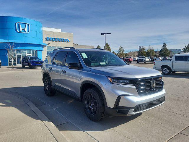 new 2025 Honda Pilot car, priced at $49,350