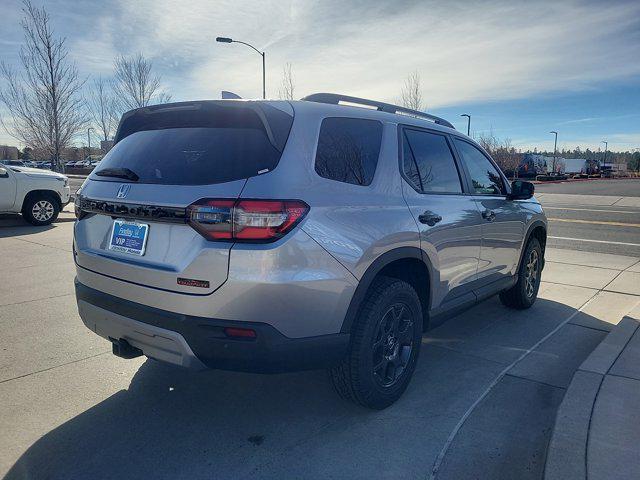 new 2025 Honda Pilot car, priced at $49,350