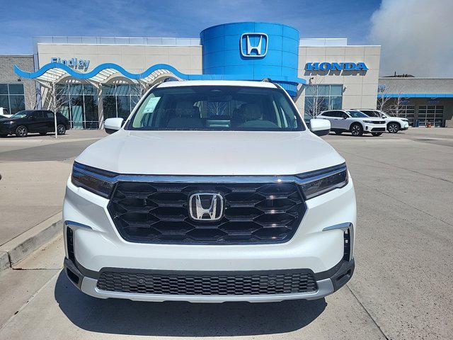 new 2025 Honda Pilot car, priced at $51,905