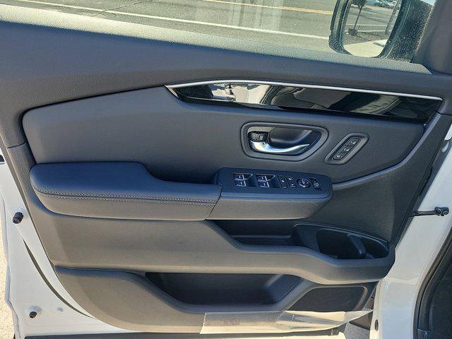 new 2025 Honda Pilot car, priced at $46,680