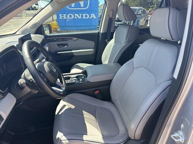 used 2023 Honda Pilot car, priced at $46,999