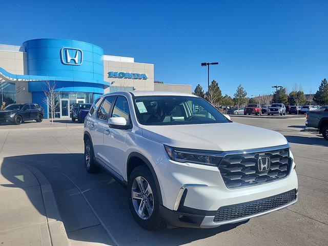 new 2025 Honda Pilot car, priced at $46,735