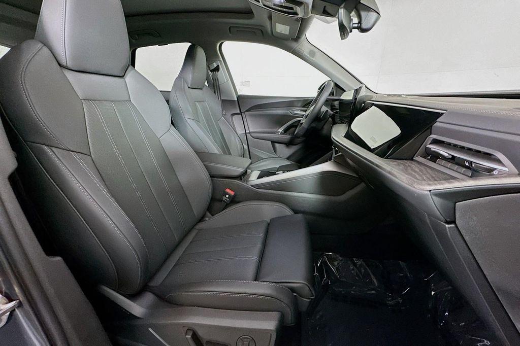 new 2025 Audi Q5 car, priced at $61,300