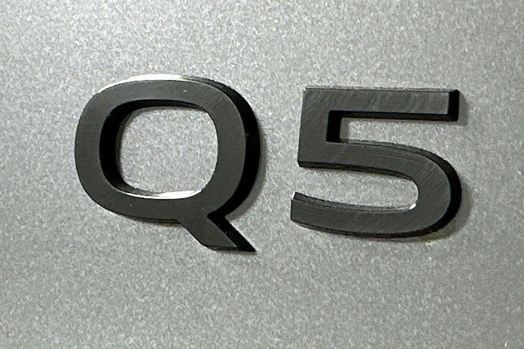 new 2025 Audi Q5 car, priced at $61,300
