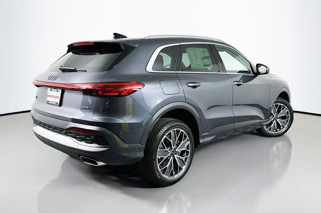 new 2025 Audi Q5 car, priced at $61,300