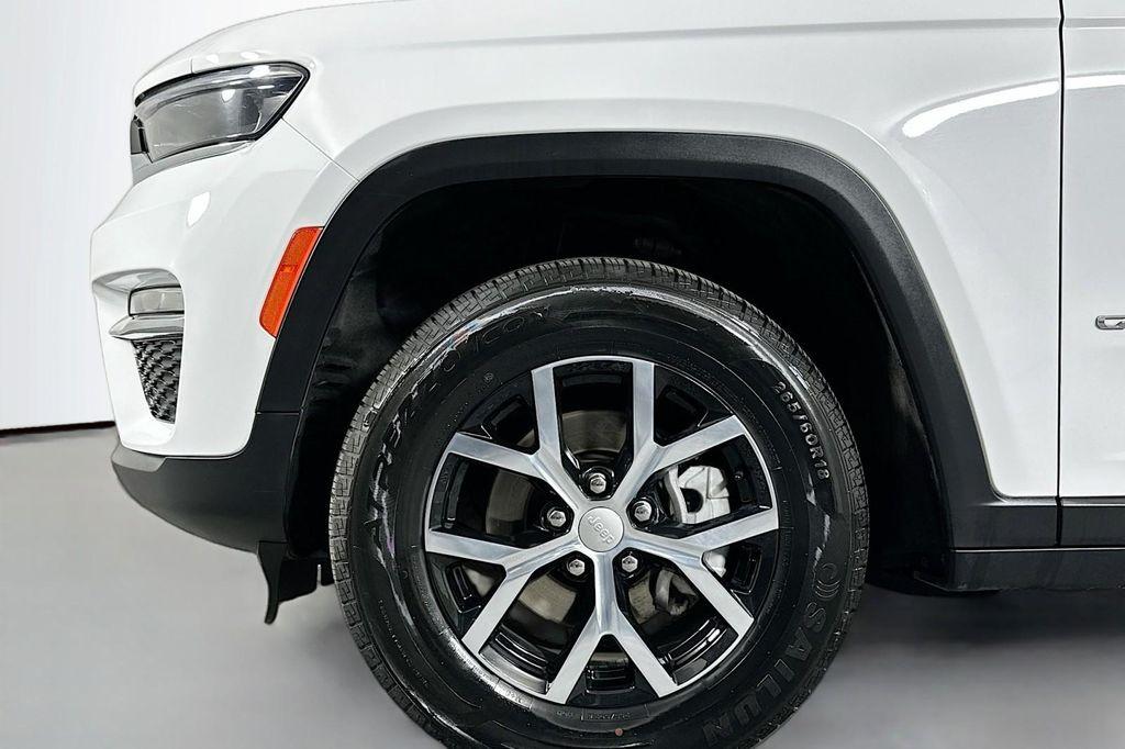 used 2023 Jeep Grand Cherokee car, priced at $24,900