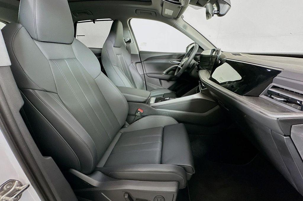 new 2025 Audi Q5 car, priced at $61,300