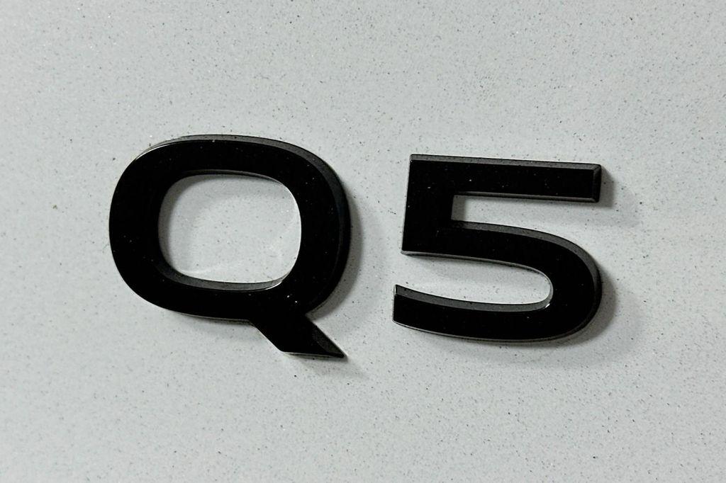 new 2025 Audi Q5 car, priced at $61,300