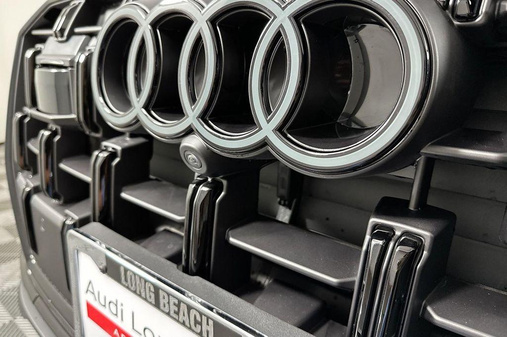 new 2026 Audi Q7 car, priced at $78,220