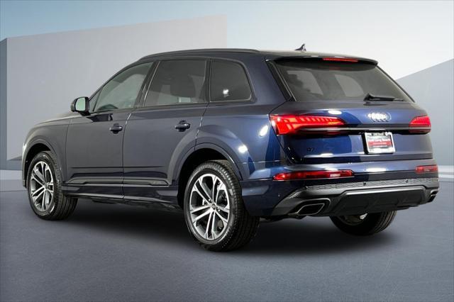 new 2025 Audi Q7 car, priced at $68,170