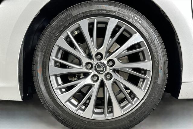 used 2020 Lexus ES 350 car, priced at $30,993