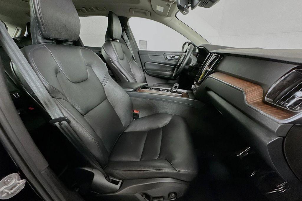 used 2023 Volvo XC60 car, priced at $25,890