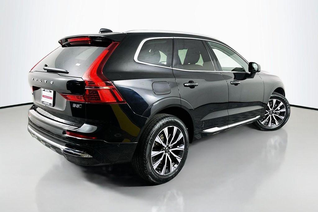 used 2023 Volvo XC60 car, priced at $25,890