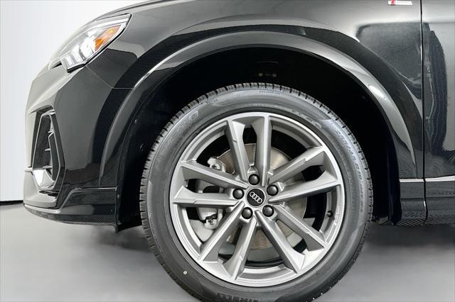 new 2025 Audi Q3 car, priced at $45,785