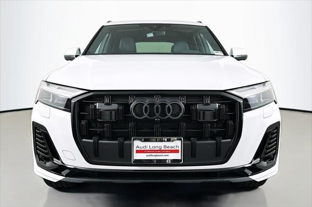 new 2025 Audi Q7 car, priced at $77,460