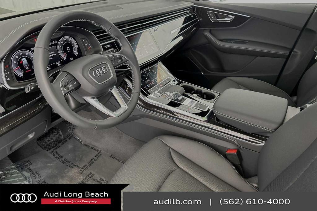 new 2025 Audi Q7 car, priced at $71,120