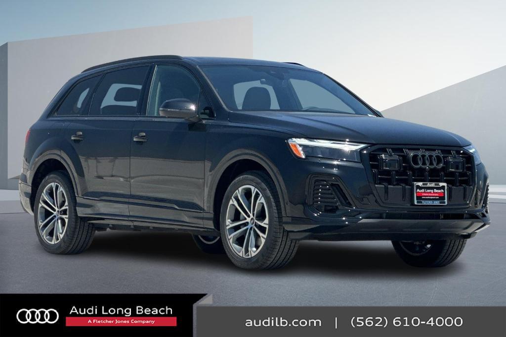 new 2025 Audi Q7 car, priced at $71,120