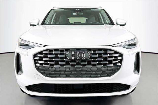 new 2025 Audi Q5 car, priced at $60,960