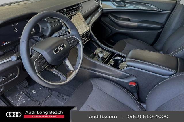 used 2023 Jeep Grand Cherokee car, priced at $34,894