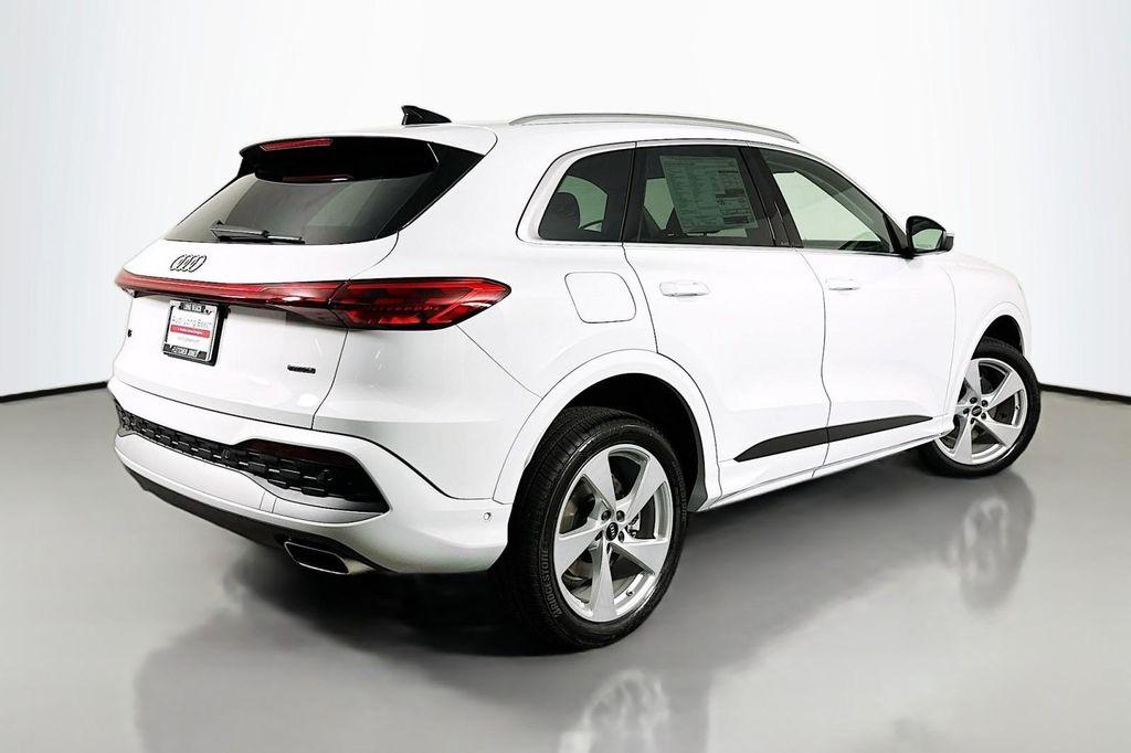 new 2025 Audi Q5 car, priced at $60,290