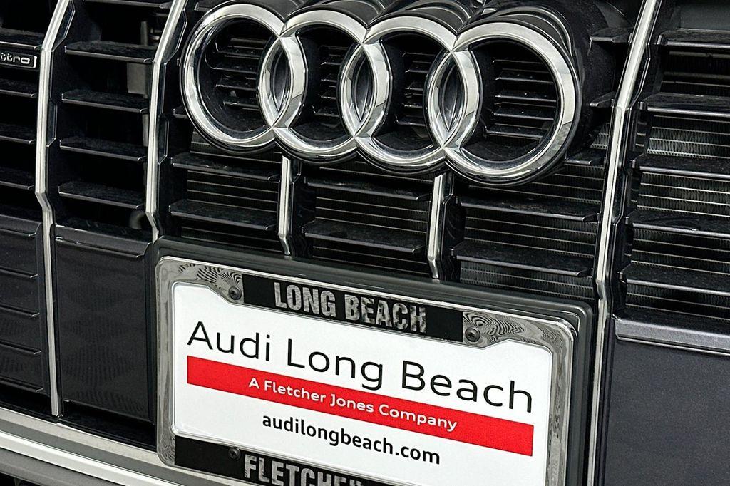 new 2025 Audi Q3 car, priced at $43,580