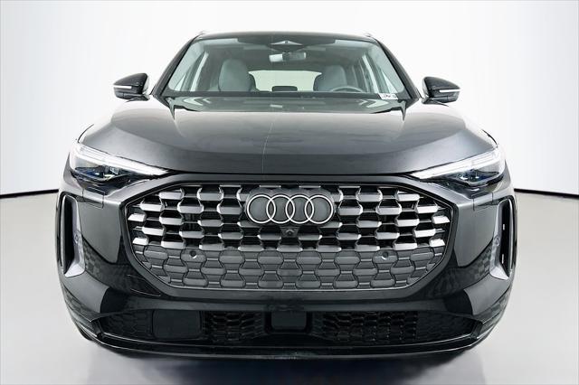 new 2025 Audi Q5 car, priced at $60,975