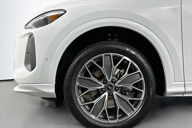 new 2025 Audi Q5 car, priced at $60,335