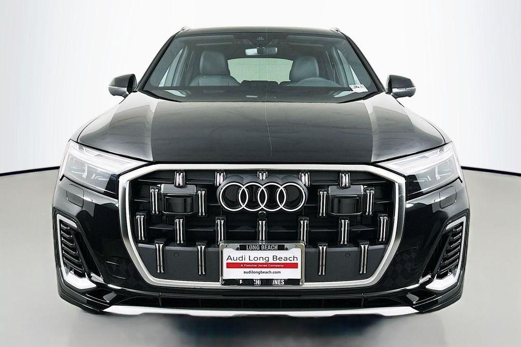 new 2025 Audi Q7 car, priced at $76,770