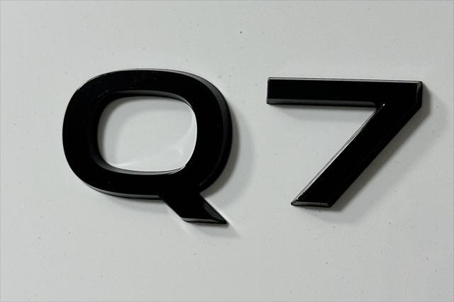 new 2025 Audi Q7 car, priced at $82,775