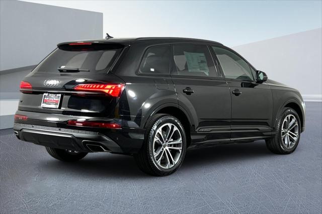 new 2025 Audi Q7 car, priced at $68,260