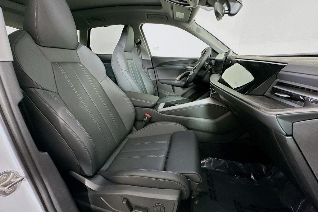 new 2025 Audi Q5 car, priced at $61,300
