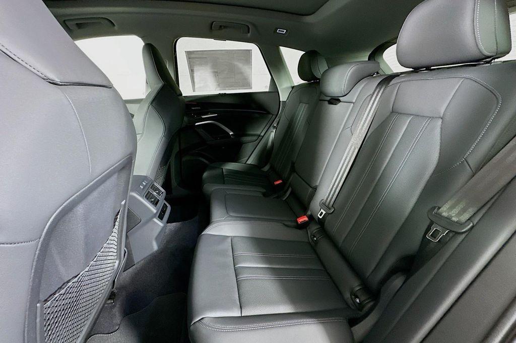 new 2025 Audi Q5 car, priced at $61,300