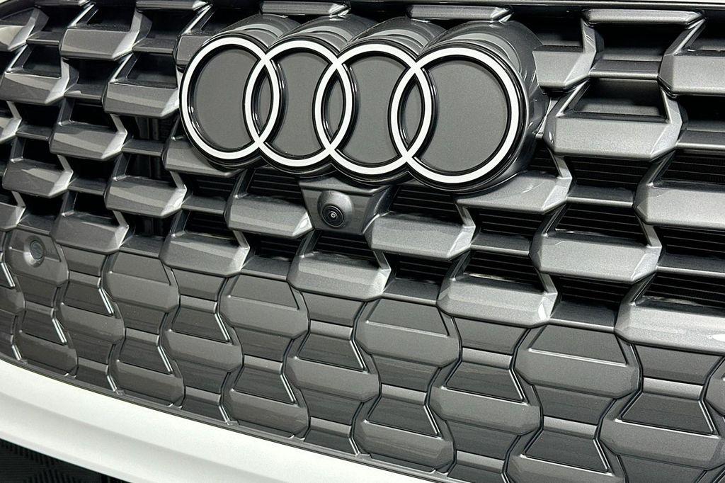 new 2025 Audi Q5 car, priced at $61,300