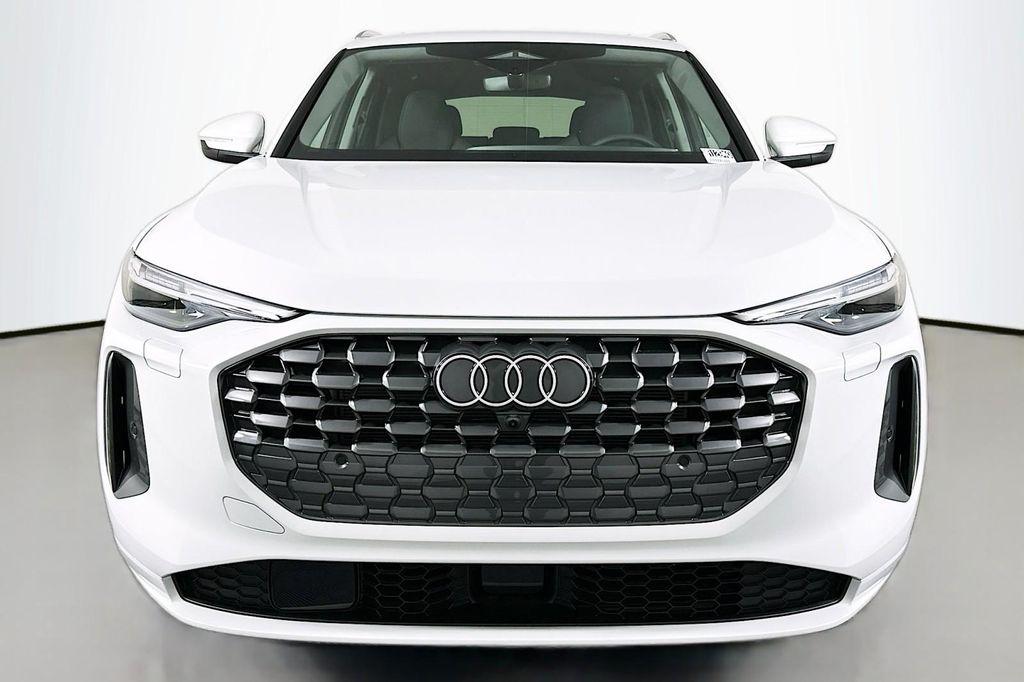 new 2025 Audi Q5 car, priced at $61,300