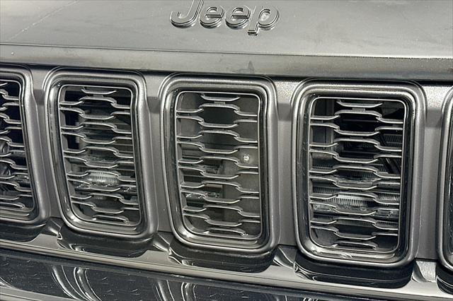 used 2024 Jeep Grand Cherokee car, priced at $40,594