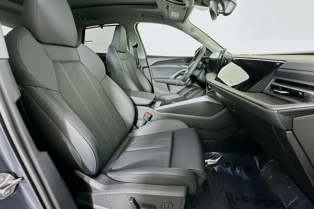 new 2025 Audi Q5 car, priced at $61,240