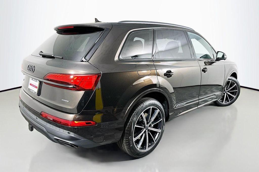 new 2026 Audi Q7 car, priced at $73,105