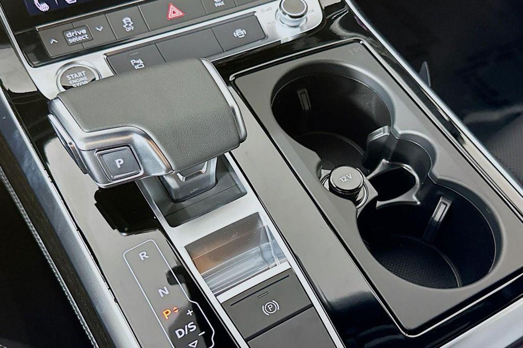 new 2026 Audi Q7 car, priced at $73,105