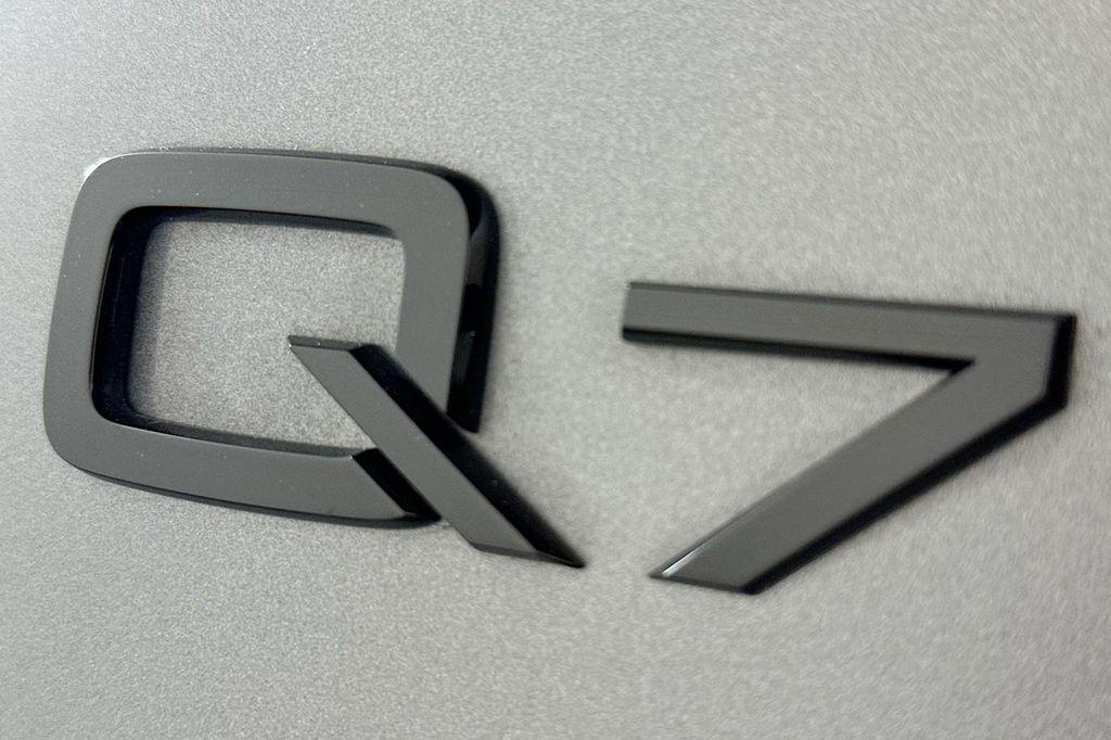 used 2023 Audi Q7 car, priced at $32,444