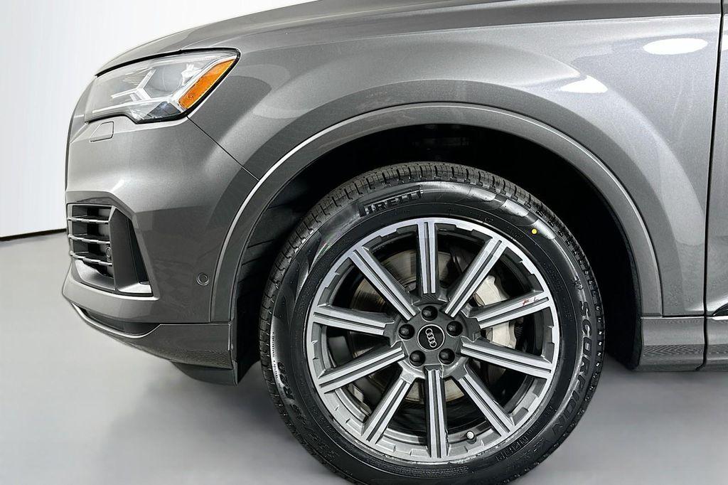 used 2023 Audi Q7 car, priced at $32,444