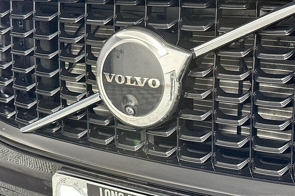 used 2025 Volvo XC60 car, priced at $32,990
