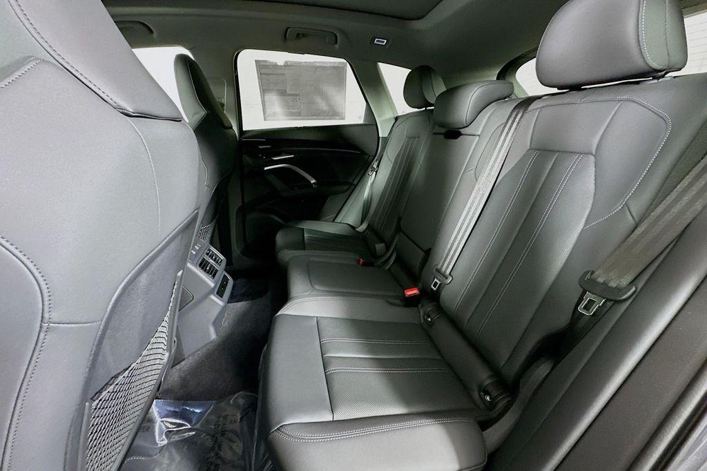 new 2025 Audi Q5 car, priced at $60,975