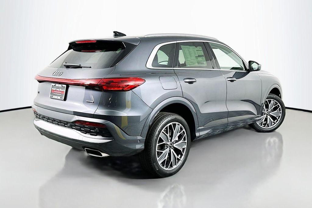 new 2025 Audi Q5 car, priced at $60,975