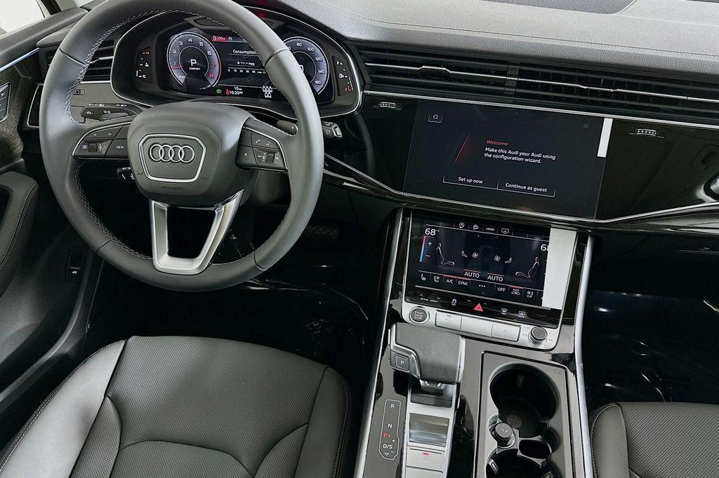 new 2025 Audi Q7 car, priced at $78,000
