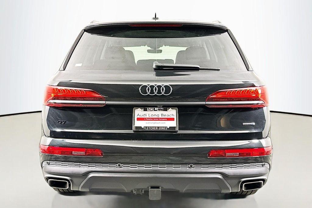 new 2025 Audi Q7 car, priced at $78,000