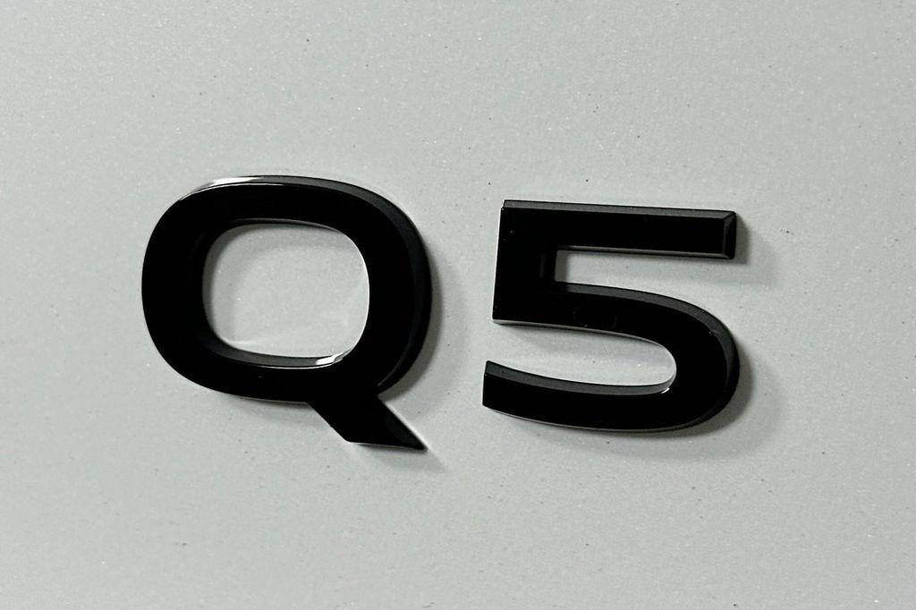 new 2025 Audi Q5 car, priced at $61,890