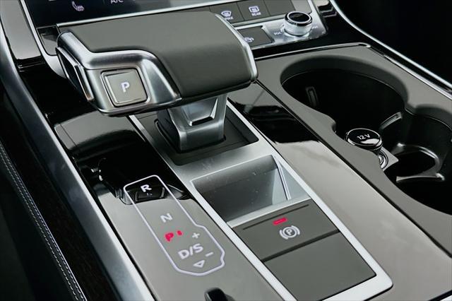 new 2025 Audi Q7 car, priced at $75,270