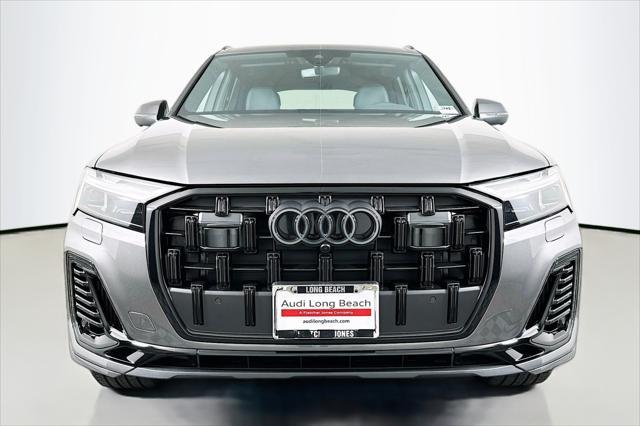 new 2025 Audi Q7 car, priced at $75,270