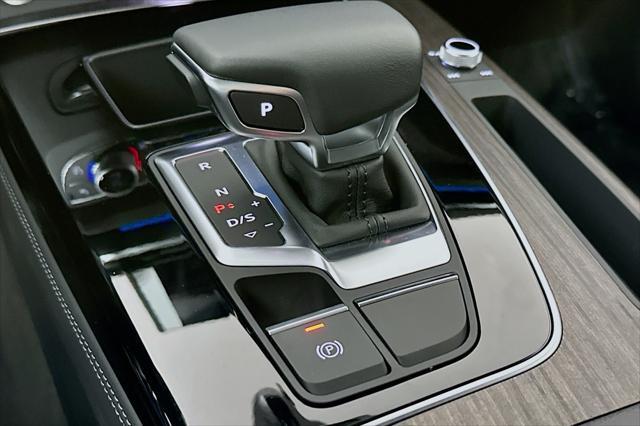 new 2025 Audi Q5 car, priced at $67,935