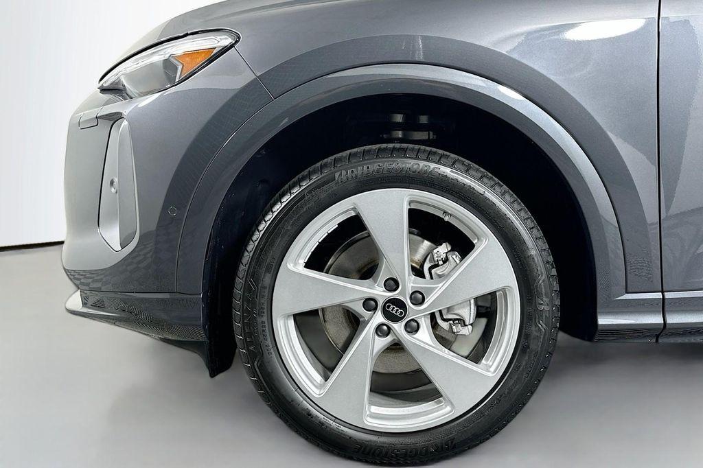 new 2025 Audi Q5 car, priced at $61,240